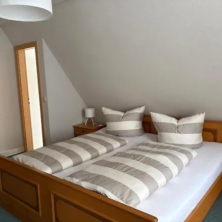 Skyblick Doppelzimmer Mit Bad In Séjour chez l'habitant Willingen (Upland)