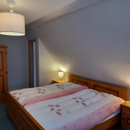 Doppelzimmer Mit Bad Neben Skyblick * Виллинген